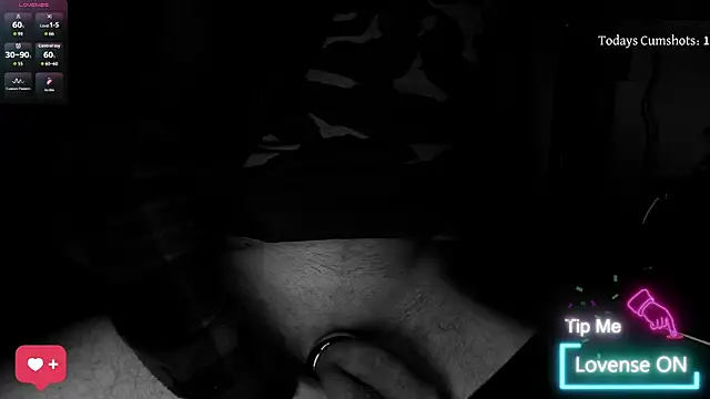 Snapshot of coupleofficial chatting on 09.17.25 coupleofficial online show from 09.17.25