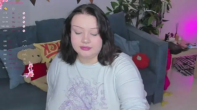 LilyBelll online show from 09.26.25