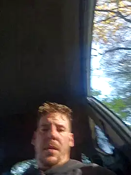 Titanhoott online show from 11.04.25