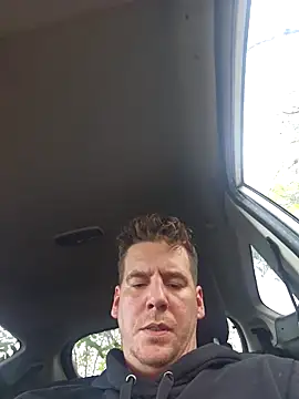 Titanhoott online show from 11.13.25