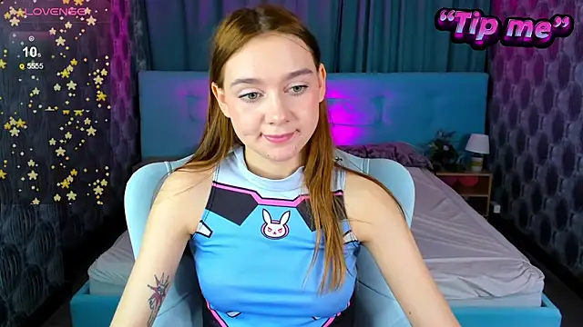 Snapshot of Lesi_Moonie01 chatting on 01.07.25 Lesi Moonie01 online show from 01.07.25