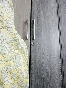 cutiecatty21 online show from 10.27.25