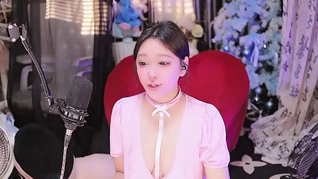 Missy Nana21 online show from 11.17.25