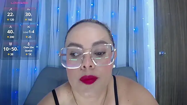 AdelyGinn online show from 12.22.24