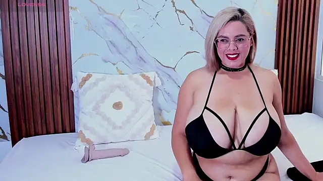 AdelyGinn online show from 01.19.26