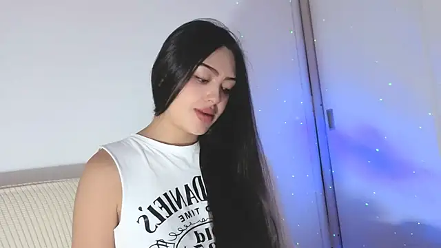Sweet-Sophiee online show from 05.23.26