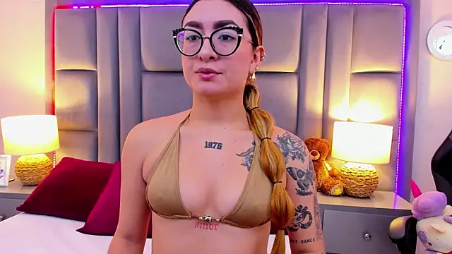 AmbarSantany online show from 09.09.25