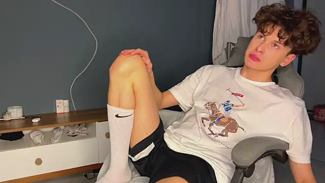 alyx garden online show from 12.26.24