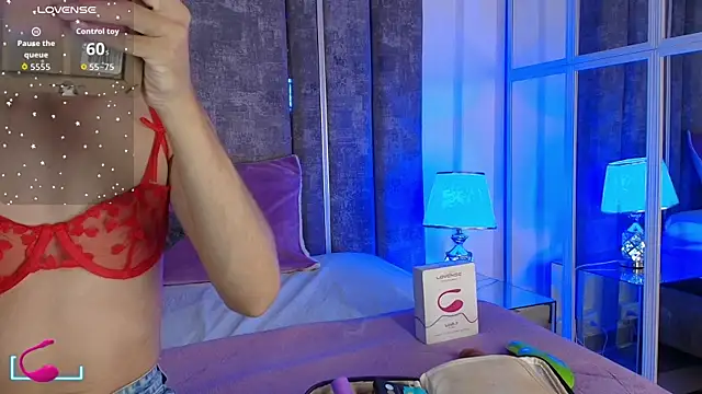 MaxiRogers online show from 11.20.25