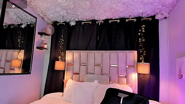 Nathan Smith  online show from 10.10.25