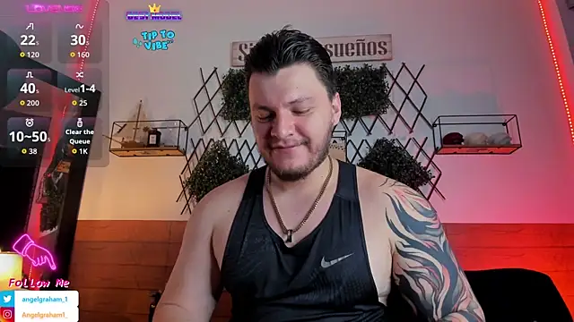 Snapshot of Angelgraham_1 chatting on 12.18.25 Angelgraham 1 online show from 12.18.25