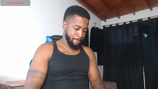 Snapshot of Drake_Nassir4 chatting on 06.19.26 Drake Nassir4 online show from 06.19.26
