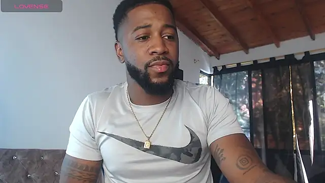 Snapshot of Drake_Nassir4 chatting on 06.23.26 Drake Nassir4 online show from 06.23.26