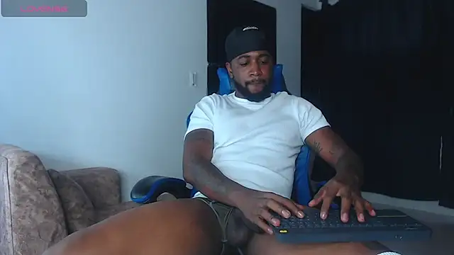 Snapshot of Drake_Nassir4 chatting on 07.06.26 Drake Nassir4 online show from 07.06.26