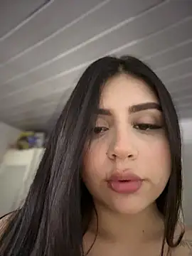 Snapshot of iam_ali1 chatting on 12.04.25 iam ali1 online show from 12.04.25