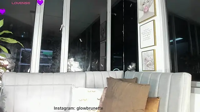 Megan Lim online show from 02.06.25