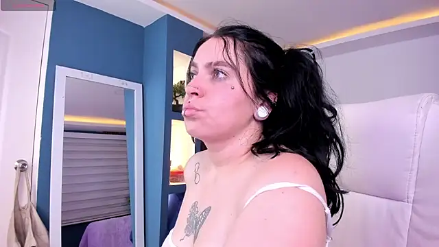 Lucy Smith2 online show from 02.07.25