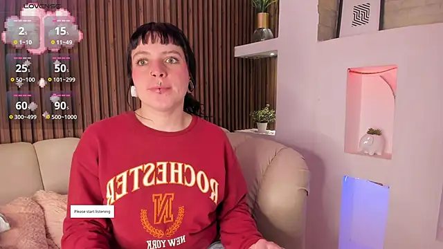 Lucy Smith2 online show from 09.15.25