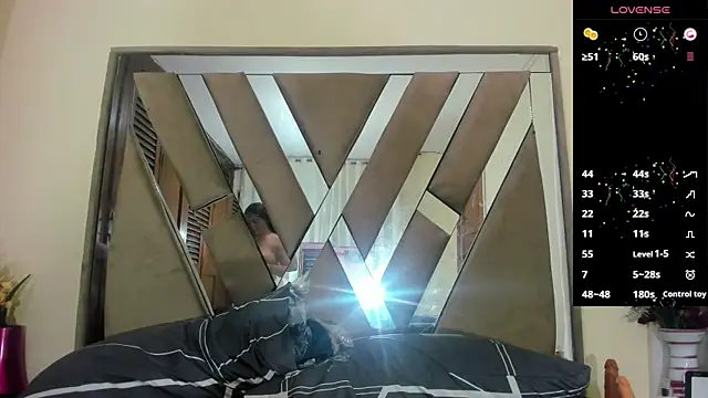 LILITH TORRES1 online show from 01.12.25