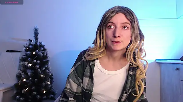 Eva Hailey  online show from 12.17.24