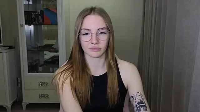 littlevildevil online show from 12.02.24