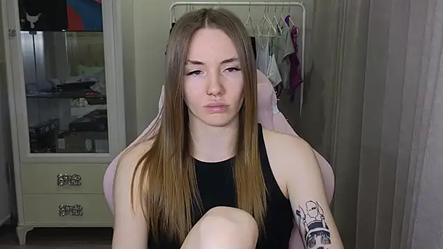 littlevildevil online show from 01.18.25