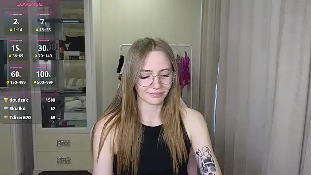 littlevildevil online show from 02.08.25