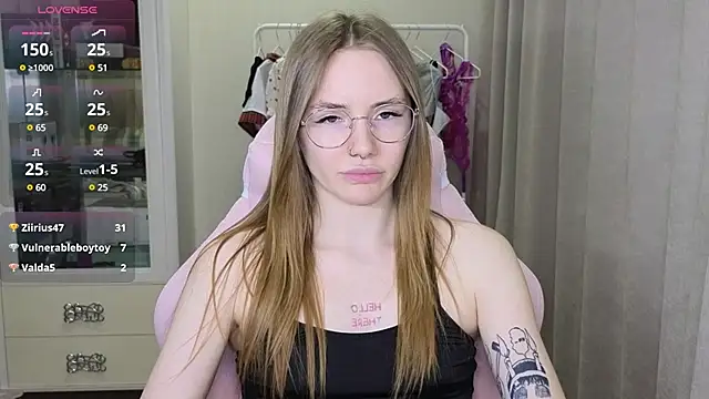 littlevildevil online show from 02.20.25