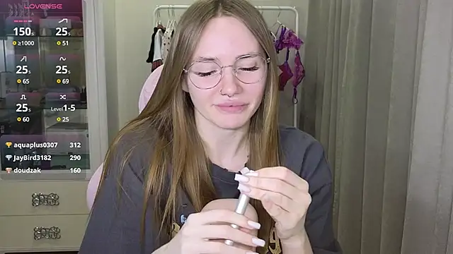 littlevildevil online show from 03.03.25