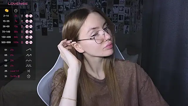 littlevildevil online show from 03.10.26