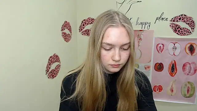 Snapshot of MademoiselleCl chatting on 12.06.24 MademoiselleCl online show from 12.06.24