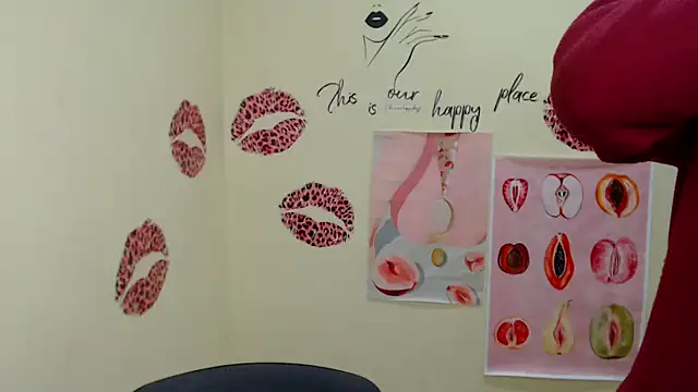 Snapshot of MademoiselleCl chatting on 01.25.25 MademoiselleCl online show from 01.25.25