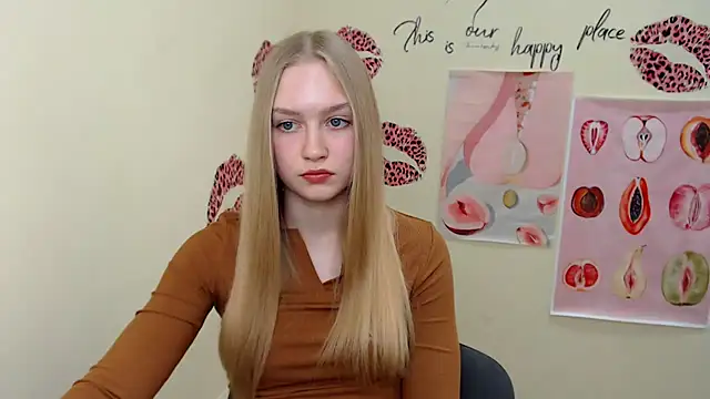 Snapshot of MademoiselleCl chatting on 02.05.25 MademoiselleCl online show from 02.05.25