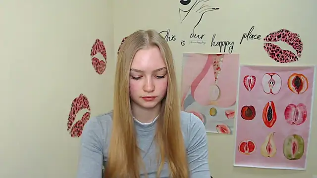 Snapshot of MademoiselleCl chatting on 03.02.25 MademoiselleCl online show from 03.02.25