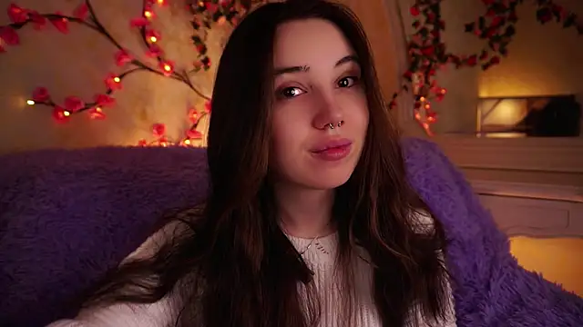 GillianDowdey online show from 12.05.25