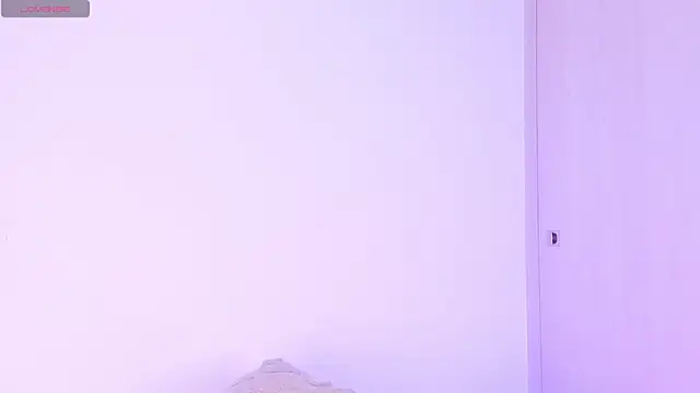 Nix Taylor online show from 03.04.25