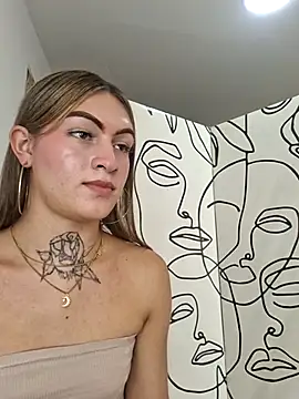 Snapshot of Lizz_Luna chatting on 01.24.25 Lizz Luna online show from 01.24.25