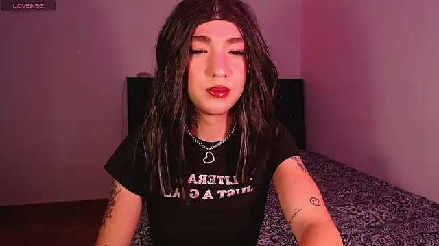 Snapshot of zarablare_ chatting on 01.15.25 zarablare online show from 01.15.25