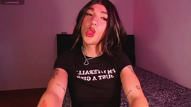 Snapshot of zarablare_ chatting on 01.16.25 zarablare online show from 01.16.25