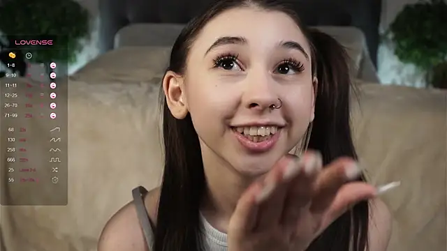 AislyEmbury online show from 02.11.25