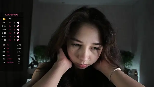 AislyEmbury online show from 02.15.25