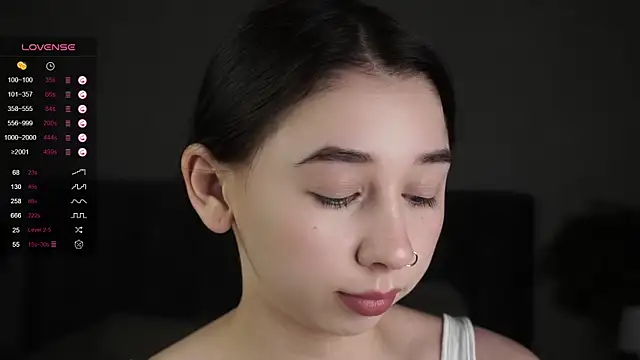 AislyEmbury online show from 03.04.25