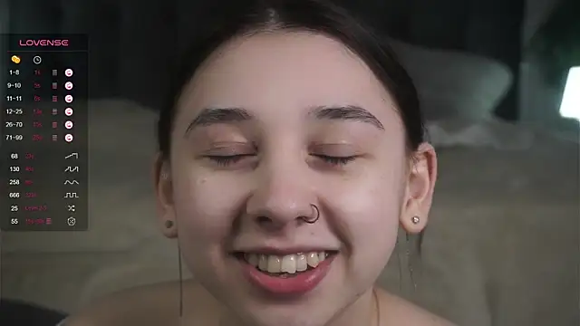 AislyEmbury online show from 03.10.25