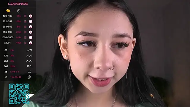 AislyEmbury online show from 10.14.25