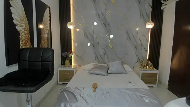 estephany doll online show from 01.16.25