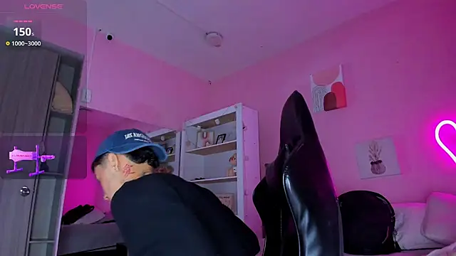 Ian Castillo  online show from 09.16.25