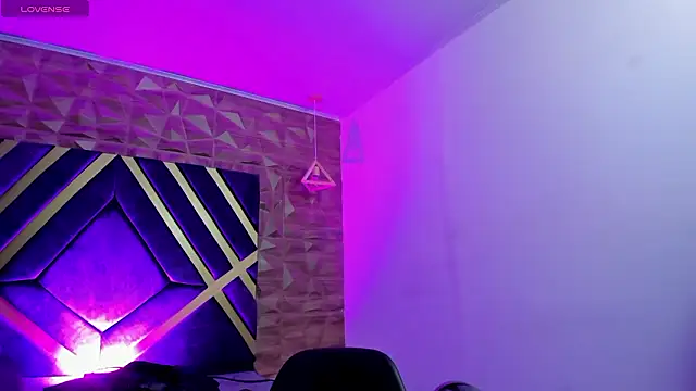 Ian Castillo  online show from 02.02.26