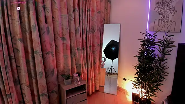 aisha bx online show from 02.05.25