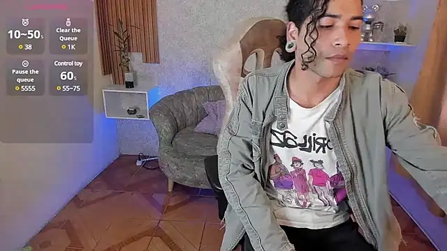 Snapshot of Aaron_Jassell1 chatting on 02.25.25 Aaron Jassell1 online show from 02.25.25