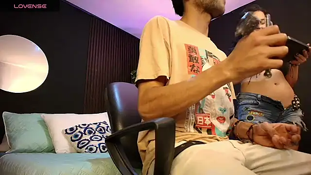 Snapshot of Aaron_Jassell1 chatting on 11.06.25 Aaron Jassell1 online show from 11.06.25